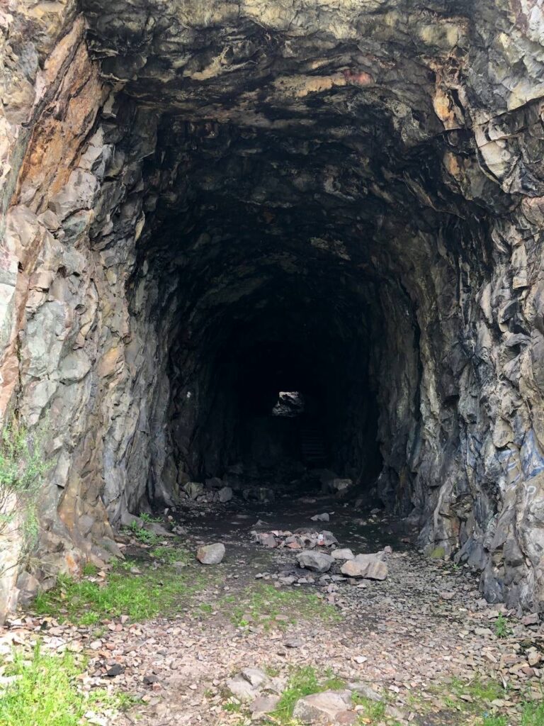 1BABC6FA B343 4A8E A0AC D0D6D303D675 768x1024