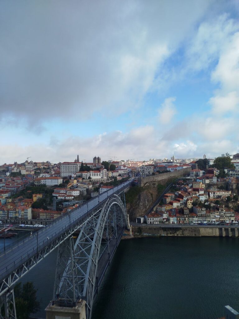 4CC49800 6937 465C 8256 7C83B949FE40 768x1024