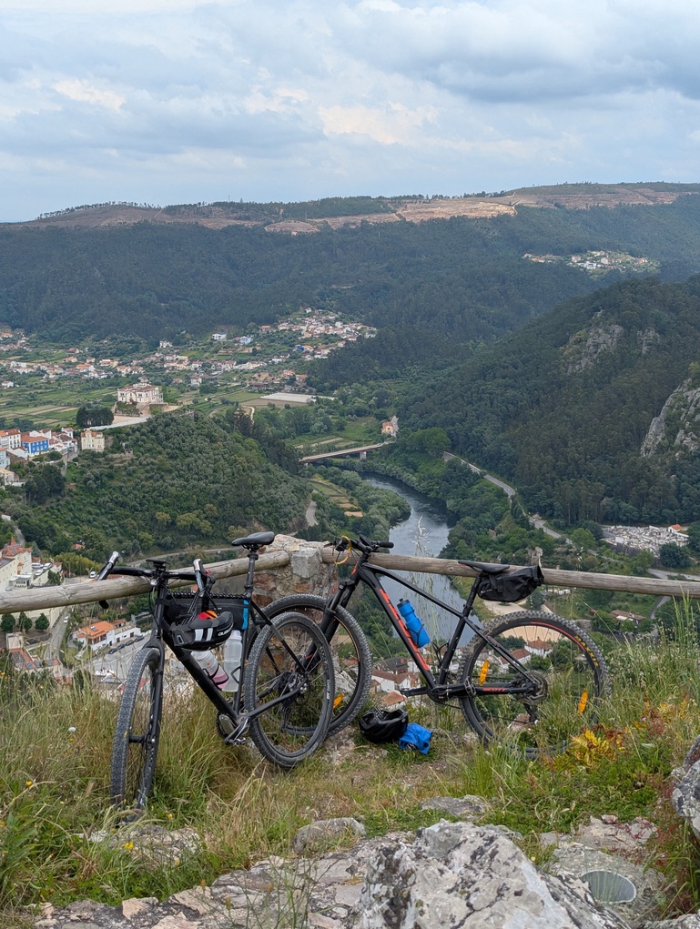 AD6F2069 B388 47B2 83BE 7B891AC14951 1 105 c