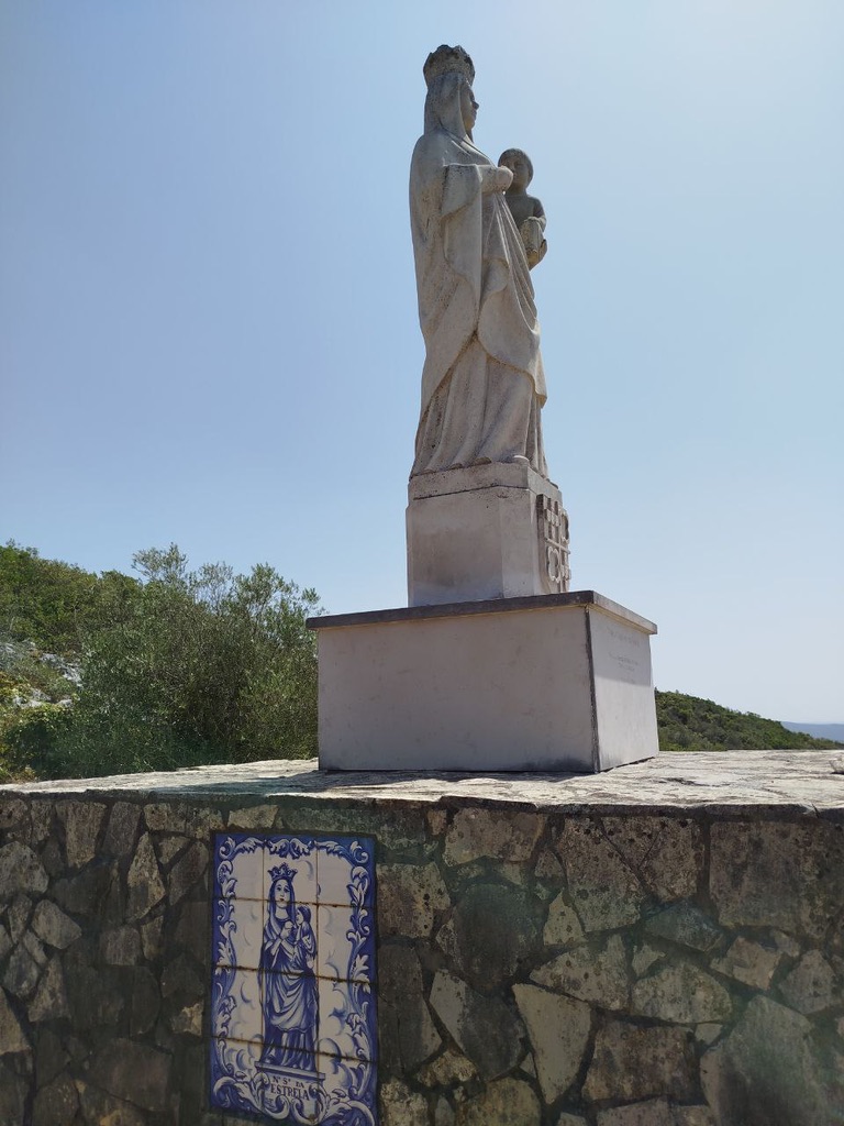 4265BBFA 5C85 444A 8DC5 2AF45133304E 1 105 c